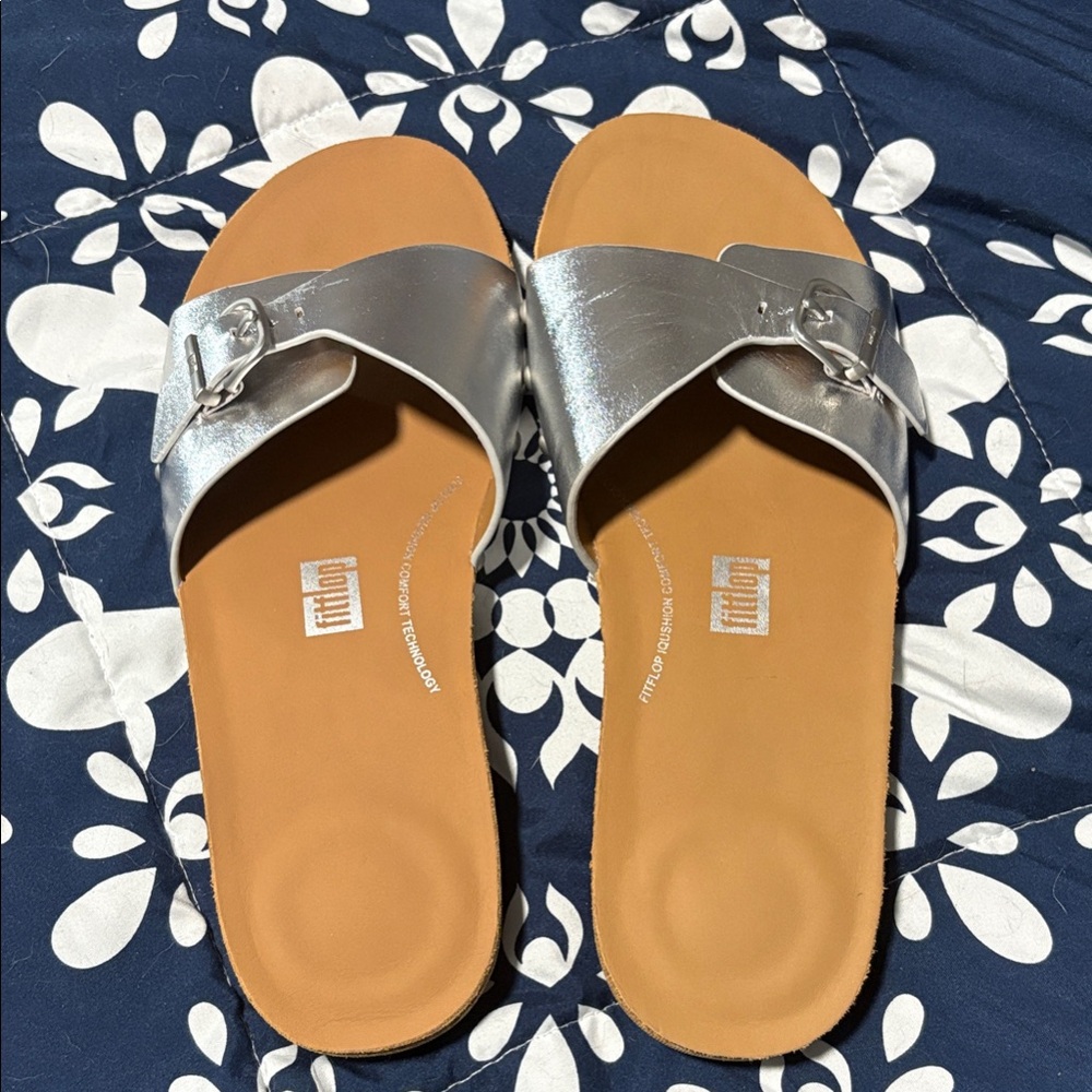 Fitflop Metallic Silver Slide Sandals